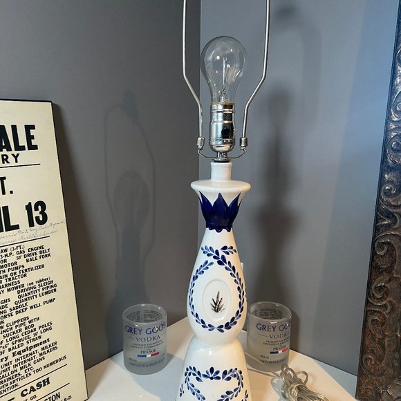 Clase Azul Bottle Lamp - Picture 4 of 6